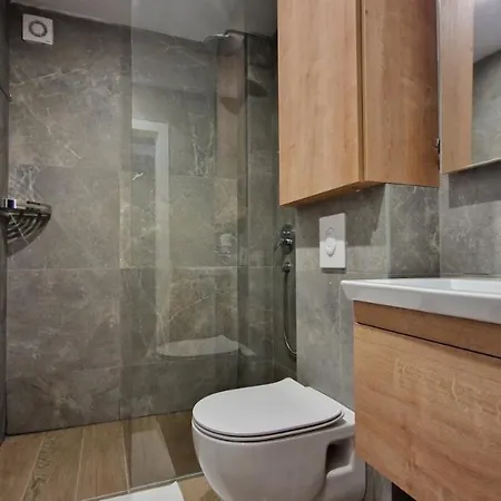 Mont Apartment *